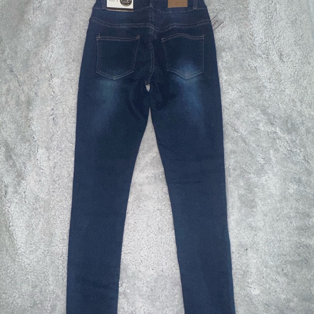 Jeans - Picture 3 of 3